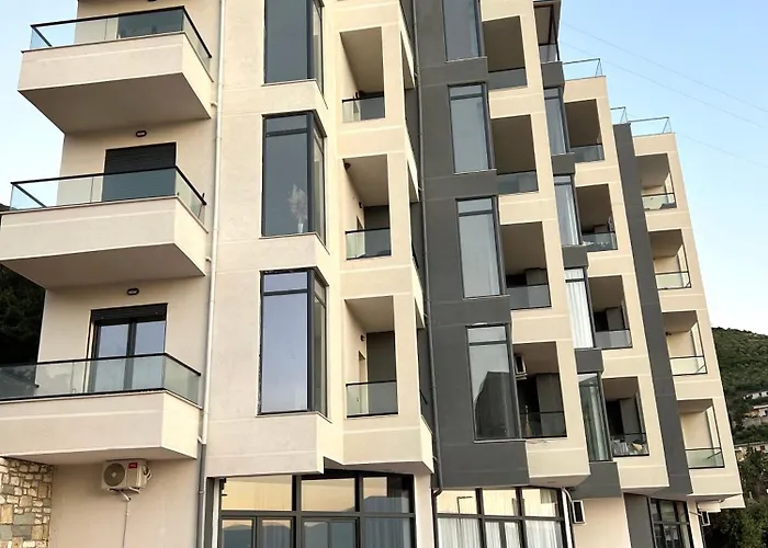 Amla Mia Apartment